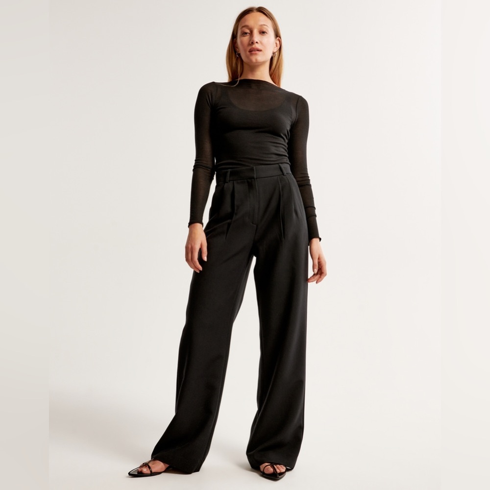 Abercrombie and Fitch - A&F Sloane Tailored Pant- Size 25/0R- Black